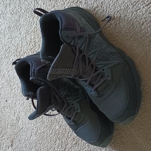 ASICSGEL-VENTURE 8 MT RUNNING SHOE - MEN'SRunning Shoes